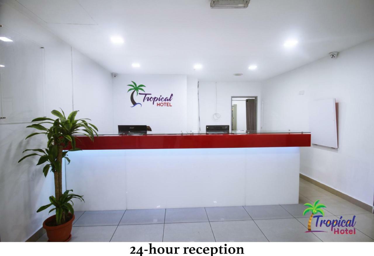 Tropical Hotel Kota Damansara Exteriör bild